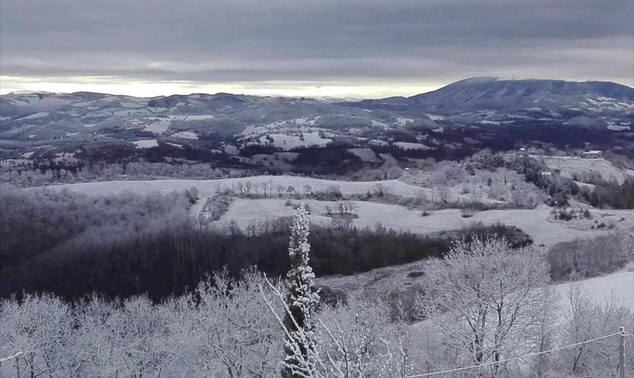 Agriturismo Montesalce Villa Gubbio Luaran gambar