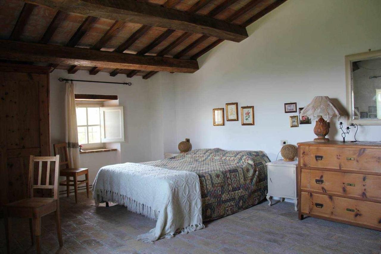 Agriturismo Montesalce Gubbio Luaran gambar